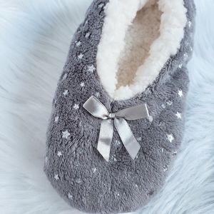 Fuzzy Cozie Slippers Gray w/ Silver Stars